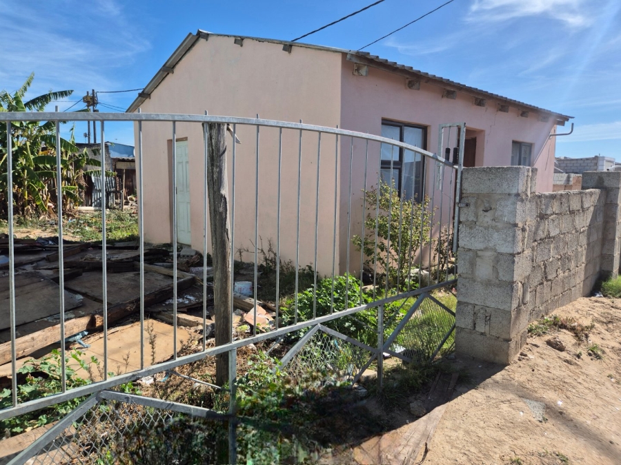 2 Bedroom Property for Sale in Soweto On Sea Eastern Cape